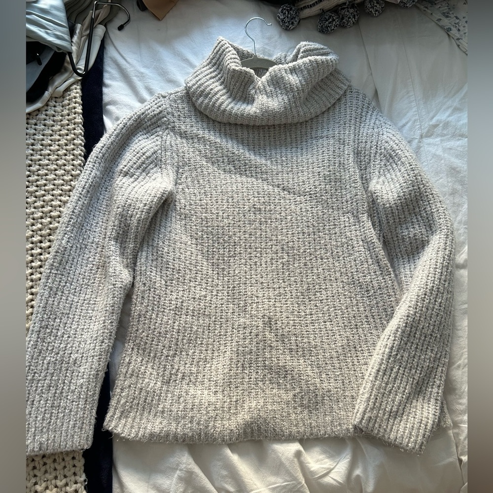 Theory turtleneck oversized sweater